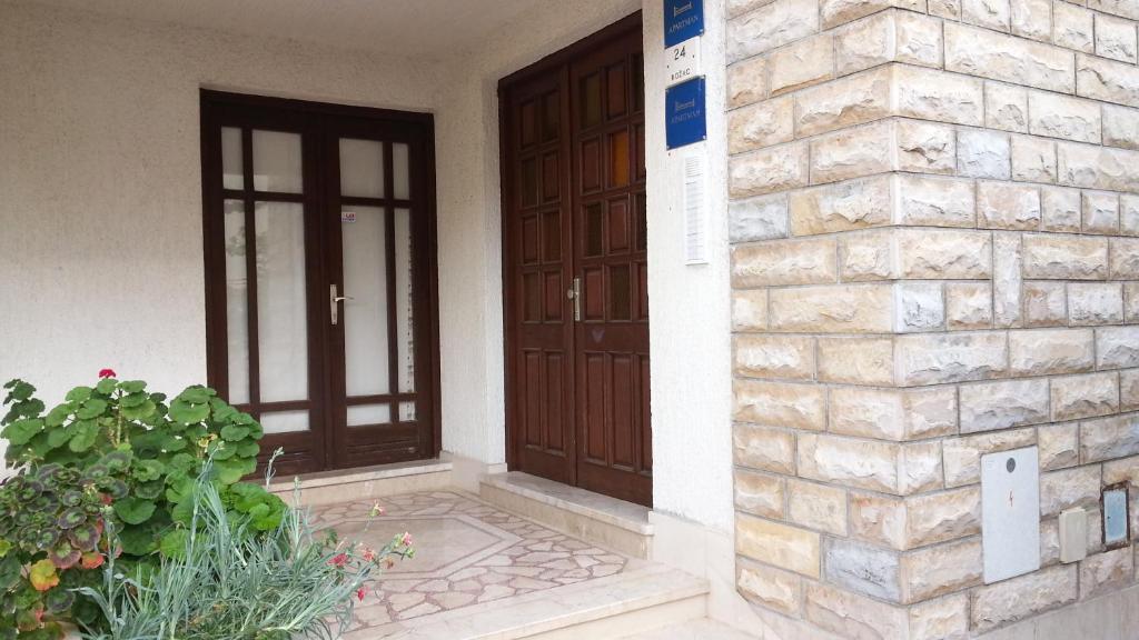Apartments Vojin Trogir Exterior photo